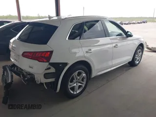 2018 Audi Q5 Premium Plus z VIN WA1BNAFY4J2034388, wystawiony jako IAAI lot #41839388 z przebiegiem 70 936 mil mil oraz . Historia ofert i sprzedaży dostępna na DreamBid. Obrazek 4.