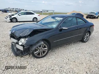 2008 Mercedes-Benz CLK 350 with VIN WDBTJ56H48F254273, listed as a Copart auction lot 70273324 with 111,821 mi miles and Salvage Title. Bid and sale history available at carsss.com. Image 1.