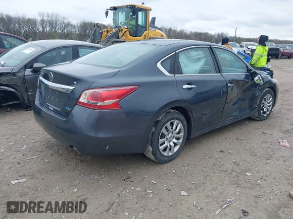 2013 Nissan Altima SV with VIN 1N4AL3AP8DN500589, listed as a IAAI auction lot 41916649 with 143,427 mi miles and . Bid and sale history available at carsss.com. Image 4.