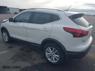 2018 Nissan Rogue Sport S with VIN JN1BJ1CR0JW284124, listed as a IAAI auction lot 41505481 with 61,120 mi miles. Bid and sale history available at carsss.com. Image 3.