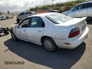 1996 Honda Accord EX with VIN 1HGCD5659TA162968, listed as a Copart auction lot 62536334 with 177,385 mi miles and Salvage Title. Bid and sale history available at DreamBid. Image 2.