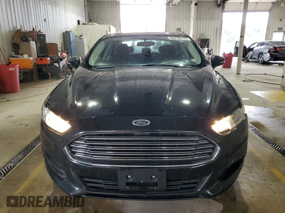 2013 Ford Fusion SE with VIN 3FA6P0H70DR294969, listed as a Copart auction lot 64250715 with 124,470 mi miles and Salvage title. Bid and sale history available at DreamBid. Image 5.