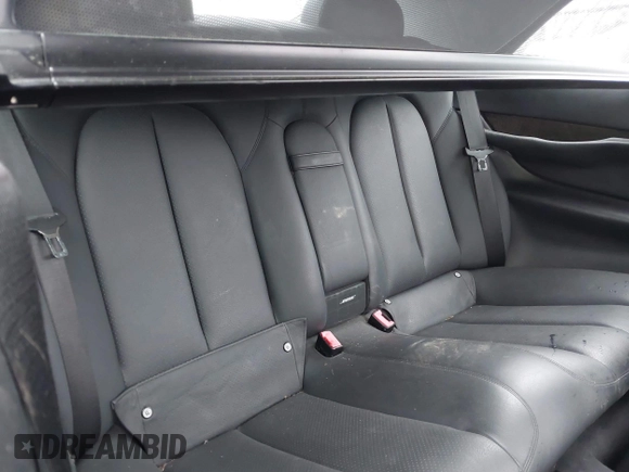 2003 Mercedes-Benz CLK 320 z VIN WDBLK65G33T141954, wystawiony jako IAAI lot #41676472 z przebiegiem 68 041 mil mil oraz . Historia ofert i sprzedaży dostępna na DreamBid. Obrazek 8.