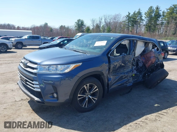2018 Toyota Highlander LE с VIN 5TDBZRFH9JS837716, выставлен на аукционе IAAI как лот 42075645 с пробегом 36 893 миль миль и . История ставок и продаж доступна на DreamBid. Изображение 2.