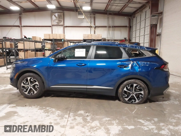 2024 Kia Sportage EX with VIN 5XYK33DF6RG206169, listed as a IAAI auction lot 41623327 with 26,387 mi miles and . Bid and sale history available at carsss.com. Image 14.