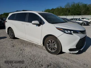 2023 Toyota Sienna LE z VIN 5TDKRKEC7PS168710, wystawiony jako Copart lot #52872235 z przebiegiem 68 474 mil mil oraz Szkody całkowita. Historia ofert i sprzedaży dostępna na DreamBid. Obrazek 4.