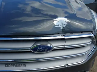 2019 Ford Escape SE z VIN 1FMCU9GD7KUA00132, wystawiony jako IAAI lot #41973998 z przebiegiem 89 327 mil mil oraz . Historia ofert i sprzedaży dostępna na DreamBid. Obrazek 6.