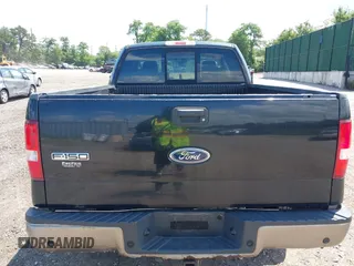 2004 Ford F-150 XLT z VIN 1FTPX14504NB38703, wystawiony jako IAAI lot #42680250 z przebiegiem 135 335 mil mil oraz . Historia ofert i sprzedaży dostępna na DreamBid. Obrazek 16.