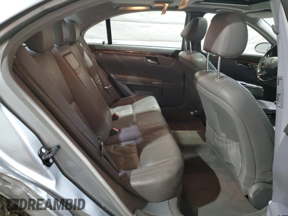 2007 Mercedes-Benz S 550 with VIN WDDNG71X97A085971, listed as a Copart auction lot 49635025 with 104,916 mi miles and Salvage Title. Bid and sale history available at DreamBid. Image 10.