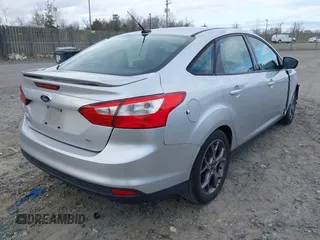 2013 Ford Focus SE with VIN 1FADP3F29DL103337, listed as a IAAI auction lot 41588416 with 116,720 mi miles. Bid and sale history available at carsss.com. Image 4.