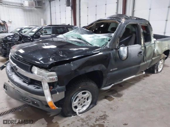 2002 Chevrolet Silverado 1500 LS with VIN 2GCEK19T321291409, listed as a IAAI auction lot 41391207 with 234,690 mi miles. Bid and sale history available at carsss.com. Image 17.
