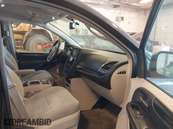 2012 Chrysler Town & Country Touring with VIN 2C4RC1BG6CR208571, listed as a IAAI auction lot 42098322 with 159,903 mi miles and . Bid and sale history available at DreamBid. Image 5.
