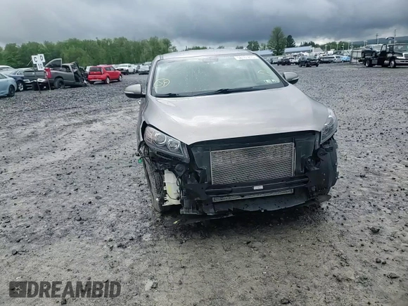 2019 Kia Sorento LX z VIN 5XYPGDA58KG487702, wystawiony jako Copart lot #58161275 z przebiegiem 91 928 mil mil oraz Szkoda całkowita • Salvage title. Historia ofert i sprzedaży dostępna na DreamBid. Obrazek 15.