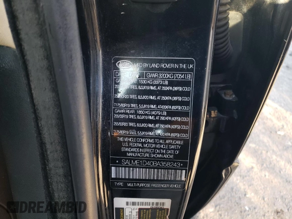 2011 Land Rover Range Rover HSE with VIN SALME1D40BA358243, listed as a Copart auction lot 46345975 with 185,095 mi miles and Salvage title. Bid and sale history available at DreamBid. Image 13.