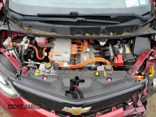 2017 Chevrolet Bolt EV LT z VIN 1G1FW6S07H4175268, wystawiony jako Copart lot #57917015 z przebiegiem 73 770 mil mil oraz Szkody całkowita. Historia ofert i sprzedaży dostępna na DreamBid. Obrazek 11.
