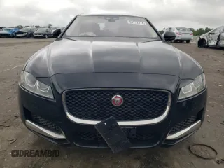 2017 Jaguar XF 20d Premium with VIN SAJBD4BN3HCY42629, listed as a Copart auction lot 69772174 with 84,563 mi miles and Salvage Title. Bid and sale history available at carsss.com. Image 5.