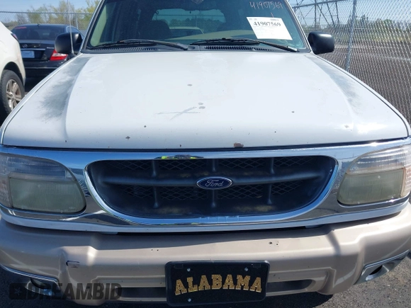2000 Ford Explorer Eddie Bauer с VIN 1FMDU64E8YZC68666, выставлен на аукционе IAAI как лот 41907569 с пробегом 218 204 миль миль и . История ставок и продаж доступна на DreamBid. Изображение 6.