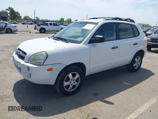 2006 Hyundai Tucson GL with VIN KM8JM12B76U412698, listed as a IAAI auction lot 42055377 with 177,459 mi miles. Bid and sale history available at carsss.com. Image 2.