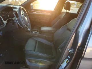 2022 Volkswagen Atlas SE z VIN 1V2KE2CA8NC204883, wystawiony jako Copart lot #87085664 z przebiegiem 63 428 mil mil oraz Nie do naprawy • Non repairable. Historia ofert i sprzedaży dostępna na DreamBid. Obrazek 7.