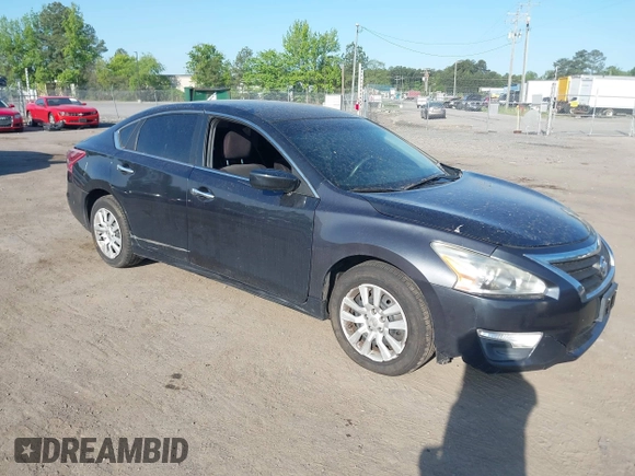 2013 Nissan Altima SV with VIN 1N4AL3AP0DN407193, listed as a IAAI auction lot 42152690 with 188,279 mi miles and . Bid and sale history available at carsss.com. Image 1.