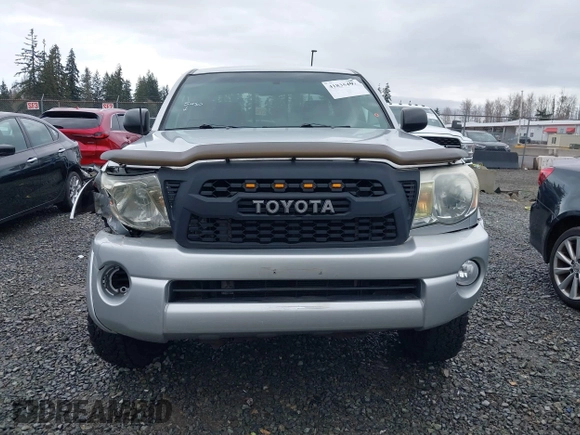 2006 Toyota Tacoma with VIN 5TEUU42N56Z275054, listed as a IAAI auction lot 41835497 with 166,076 mi miles. Bid and sale history available at carsss.com. Image 12.