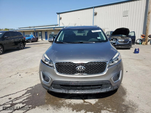 2017 Kia Sorento LX with VIN 5XYPG4A34HG276584, listed as a Copart auction lot 49607175 with 137,570 mi miles and Salvage Title. Bid and sale history available at carsss.com. Image 5.