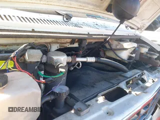 1993 Chevrolet Chevy Van z VIN 2GBEG25Z3P4134393, wystawiony jako IAAI lot #41626673 z przebiegiem 214 306 mil mil oraz . Historia ofert i sprzedaży dostępna na DreamBid. Obrazek 10.