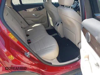 2019 Mercedes-Benz GLC 300 with VIN WDC0G4JB0KF657118, listed as a IAAI auction lot 42318010 with 77,578 mi miles and . Bid and sale history available at DreamBid. Image 8.