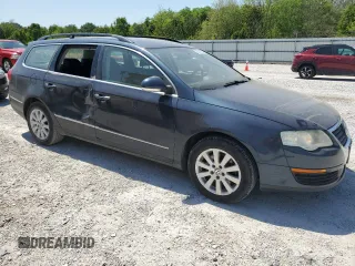 2008 Volkswagen Passat z VIN WVWXK73C88E235929, wystawiony jako Copart lot #53379365 z przebiegiem 133 978 mil mil oraz Szkoda całkowita • Salvage title. Historia ofert i sprzedaży dostępna na DreamBid. Obrazek 4.