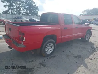 2005 Dodge Dakota SLT with VIN 1D7HE48N65S275384, listed as a IAAI auction lot 37842815 with Not Provided miles. Bid and sale history available at carsss.com. Image 4.