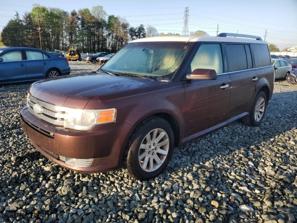 2012 Ford Flex SEL with VIN 2FMGK5CC9CBD10495, listed as a Copart auction lot 50561055 with 111,079 mi miles and Salvage Title. Bid and sale history available at carsss.com. Image 1.