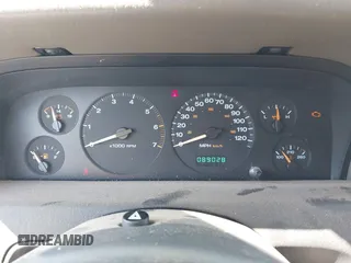2002 Jeep Grand Cherokee Laredo with VIN 1J4GX48S52C249574, listed as a IAAI auction lot 42458883 with 89,028 mi miles and . Bid and sale history available at DreamBid. Image 7.