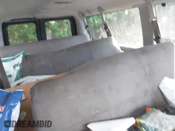 2007 Ford Econoline Passenger XL with VIN 1FBNE31L47DA67614, listed as a IAAI auction lot 42117167 with 217,090 mi miles. Bid and sale history available at carsss.com. Image 8.