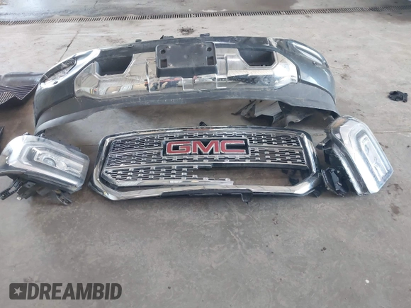2017 GMC Sierra 1500 Denali z VIN 3GTU2PEJ1HG176844, wystawiony jako IAAI lot #42017007 z przebiegiem 185 433 mil mil oraz . Historia ofert i sprzedaży dostępna na DreamBid. Obrazek 12.