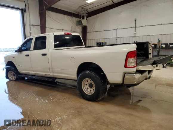2020 Ram 2500 Tradesman with VIN 3C6UR5HJ2LG142990, listed as a Copart auction lot 85016044 with 231,205 mi miles and Clean Title. Bid and sale history available at carsss.com. Image 2.