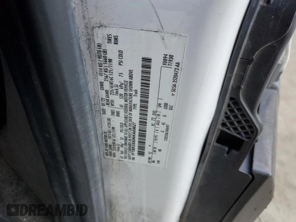2022 Ford Transit Cargo z VIN 1FTBR3X80NKA69827, wystawiony jako Copart lot #45023705 z przebiegiem 48 992 mil mil oraz Czysty tytuł • Clean title. Historia ofert i sprzedaży dostępna na DreamBid. Obrazek 12.