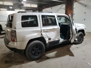 2015 Jeep Patriot Sport with VIN 1C4NJRBB5FD427150, listed as a Copart auction lot 75555184 with 193,810 mi miles and Salvage title. Bid and sale history available at DreamBid. Image 3.