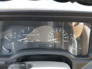 1997 Jeep Cherokee Country with VIN 1J4FT78S1VL522295, listed as a IAAI auction lot 42481630 with 340,239 mi miles and . Bid and sale history available at DreamBid. Image 7.