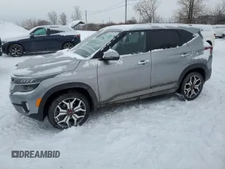 2022 Kia Seltos SX with VIN KNDETCA22N7293929, listed as a Copart auction lot 43039315 with 34,198 mi miles and Salvage title. Bid and sale history available at DreamBid. Image 1.