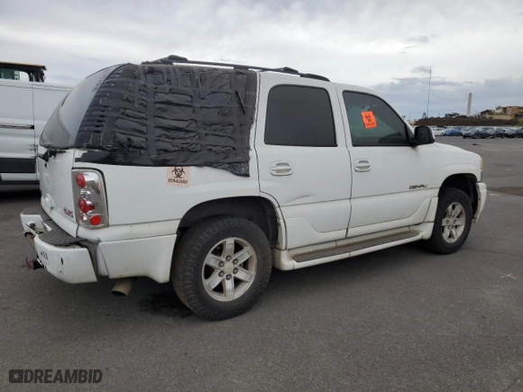 2005 GMC Yukon Denali with VIN 1GKEK63UX5J194771, listed as a Copart auction lot 53170035 with 175,910 mi miles and Clean Title. Bid and sale history available at carsss.com. Image 3.