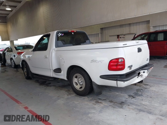2002 Ford F-150 XL с VIN 1FTRF07232KA47835, выставлен на аукционе IAAI как лот 42718285 с пробегом 226 403 миль миль и . История ставок и продаж доступна на DreamBid. Изображение 14.