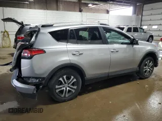 2017 Toyota RAV4 LE z VIN 2T3BFREV6HW645839, wystawiony jako Copart lot #60615335 z przebiegiem 132 243 mil mil oraz Szkoda całkowita • Salvage title. Historia ofert i sprzedaży dostępna na DreamBid. Obrazek 3.