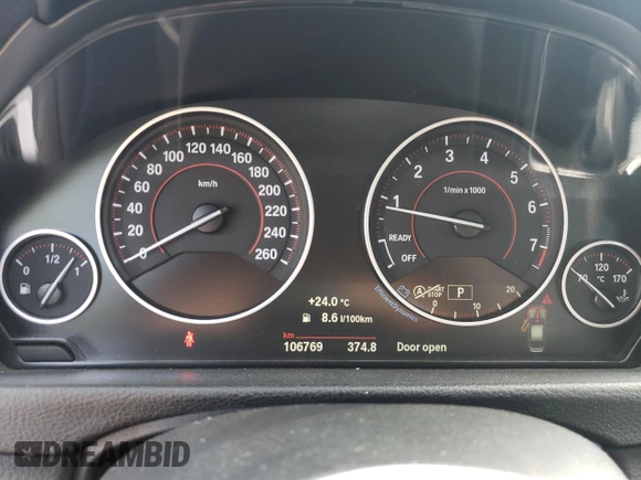 2018 BMW 3 Series 330i xDrive with VIN WBA8D9G57JNU69424, listed as a Copart auction lot 60550005 with 106,769 mi miles and Clean title. Bid and sale history available at DreamBid. Image 9.