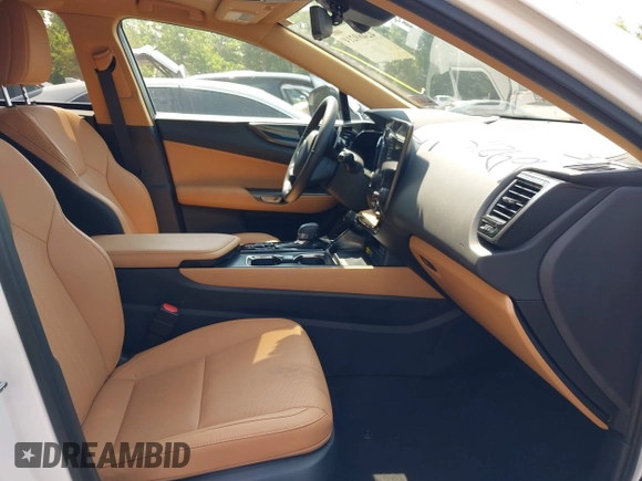 2024 Lexus NX 350h Premium z VIN 2T2GKCEZ2RC020010, wystawiony jako IAAI lot #42469214 z przebiegiem 10 505 mil mil oraz . Historia ofert i sprzedaży dostępna na DreamBid. Obrazek 5.