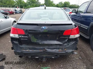 2011 Subaru Legacy Limited Power Moon z VIN 4S3BMCK63B3233033, wystawiony jako IAAI lot #42416501 z przebiegiem 208 986 mil mil oraz . Historia ofert i sprzedaży dostępna na DreamBid. Obrazek 17.