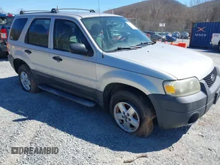 2006 Ford Escape XLS with VIN 1FMYU92Z06KA54222, listed as a IAAI auction lot 41819204 with 145,253 mi miles. Bid and sale history available at carsss.com. Image 1.