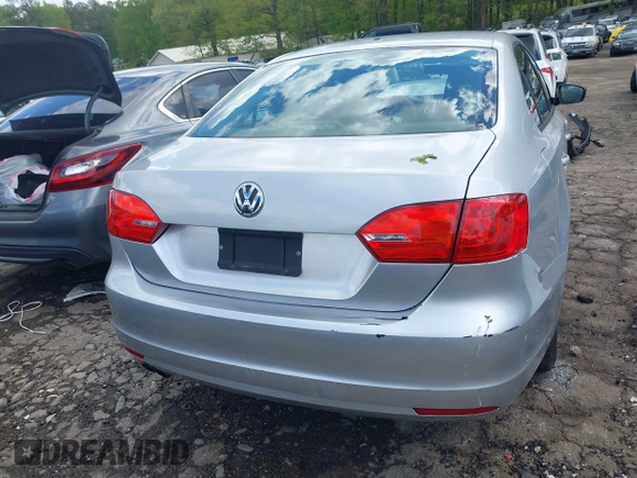2013 Volkswagen Jetta S with VIN 3VW2K7AJ5DM355023, listed as a IAAI auction lot 42009198 with Not provided miles and . Bid and sale history available at DreamBid. Image 16.
