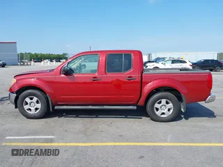2008 Nissan Frontier SE z VIN 1N6AD07U78C441617, wystawiony jako IAAI lot #42146120 z przebiegiem 161 303 mil mil oraz . Historia ofert i sprzedaży dostępna na DreamBid. Obrazek 14.