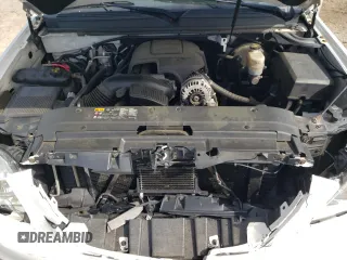 2011 GMC Yukon SLT z VIN 1GKS2CE0XBR335010, wystawiony jako Copart lot #52818405 z przebiegiem 217 402 mil mil oraz Szkoda całkowita • Salvage title. Historia ofert i sprzedaży dostępna na DreamBid. Obrazek 12.
