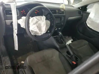 2017 Volkswagen Jetta S z VIN 3VW2B7AJ3HM409621, wystawiony jako Copart lot #62549055 z przebiegiem 168 691 mil mil oraz Szkoda całkowita • Salvage title. Historia ofert i sprzedaży dostępna na DreamBid. Obrazek 8.